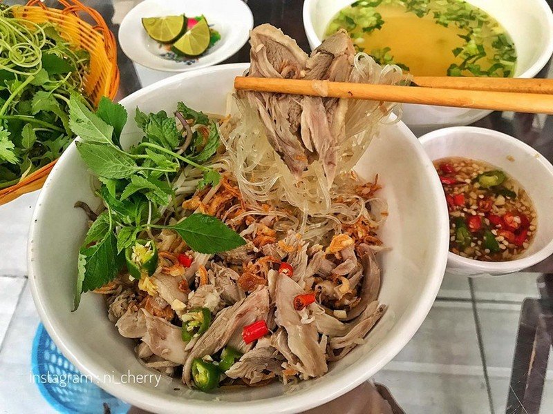 Tạp chí Du lịch Wanderlust Tips | Đà Nẵng và những món ăn "ngập topping" không thể bỏ qua