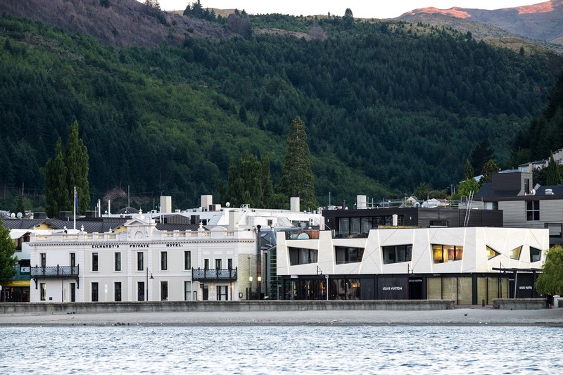 Tạp chí Du lịch Wanderlust Tips | Eichardt's Private Hotel: Khách sạn yên bình tại New Zealand