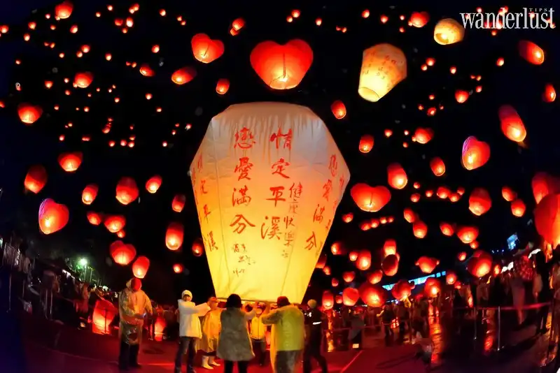 Tạp chí Du lịch Wanderlust Tips | Lễ hội đèn trời Pingxi: Nơi cổ tích hóa thành hiện thực