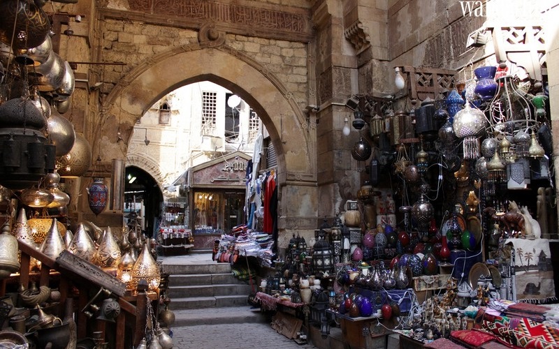 Tạp chí Du lịch Wanderlust Tips | Ghé thăm khu chợ cổ Khan el-Khalili hơn 600 tuổi tại Ai Cập