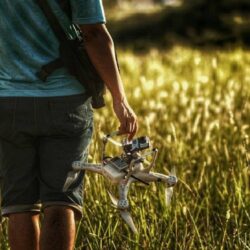 Tạp chí Du lịch Wanderlust Tips | Những bí kíp khi mang theo Flycam đi du lịch