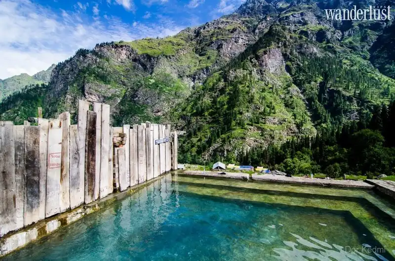 Mê mẩn những suối nước nóng có 1-0-2 trên thế giới 11 wanderlust tips me man nhung suoi nuoc nong co 1 0 2 tren the gioi2
