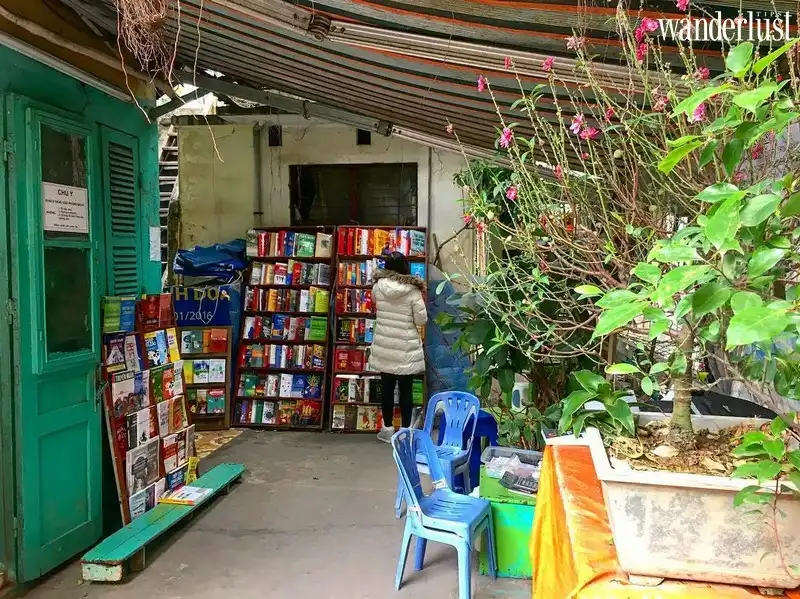 Nhà sách Mão: Lạc bước vào tiệm sách lâu năm bậc nhất Hà Nội 5 Tạp chí Du lịch Wanderlusttips | Nhà sách Mão: Lạc bước vào tiệm sách lâu năm bậc nhất Hà Nội