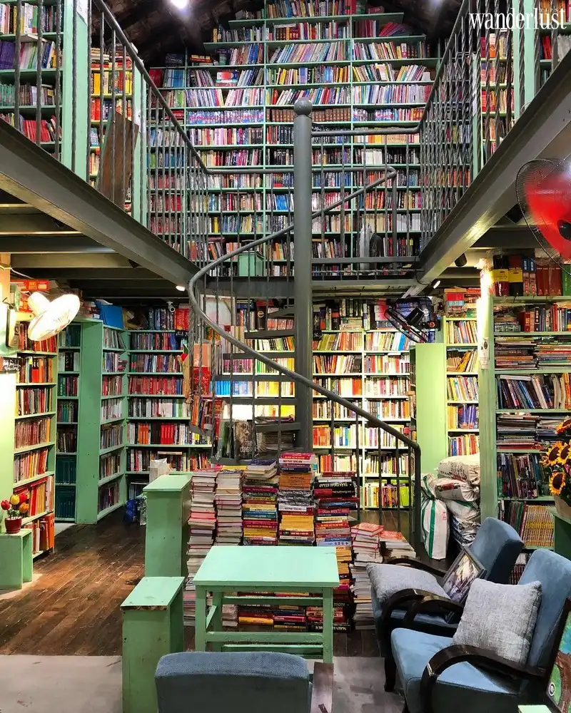Nhà sách Mão: Lạc bước vào tiệm sách lâu năm bậc nhất Hà Nội 6 Tạp chí Du lịch Wanderlusttips | Nhà sách Mão: Lạc bước vào tiệm sách lâu năm bậc nhất Hà Nội
