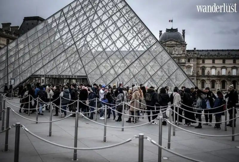 Tạp chí Du lịch Wanderlust Tips | Pháp tạm đóng của Bảo tàng Louvre do lo ngại dịch bệnh Covid-19
