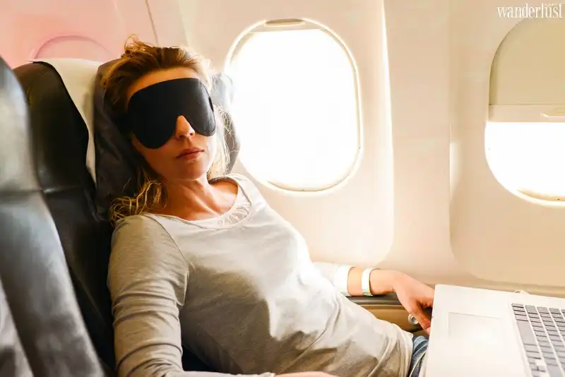 Làm sao để ngủ ngon trên chuyến bay dài? 7 Tạp chí Wanderlust Tips | Bí quyết để có một giấc ngủ ngon trên máy bay