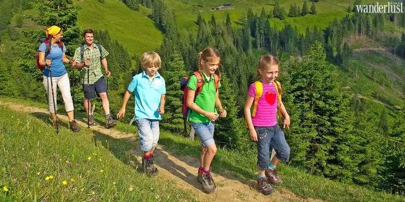 Tạp chí du lịch Wanderlust Tips | Du lịch “xuyên thế hệ” -  ông bà và cháu: Bí quyết để có một chuyến đi trọn vẹn