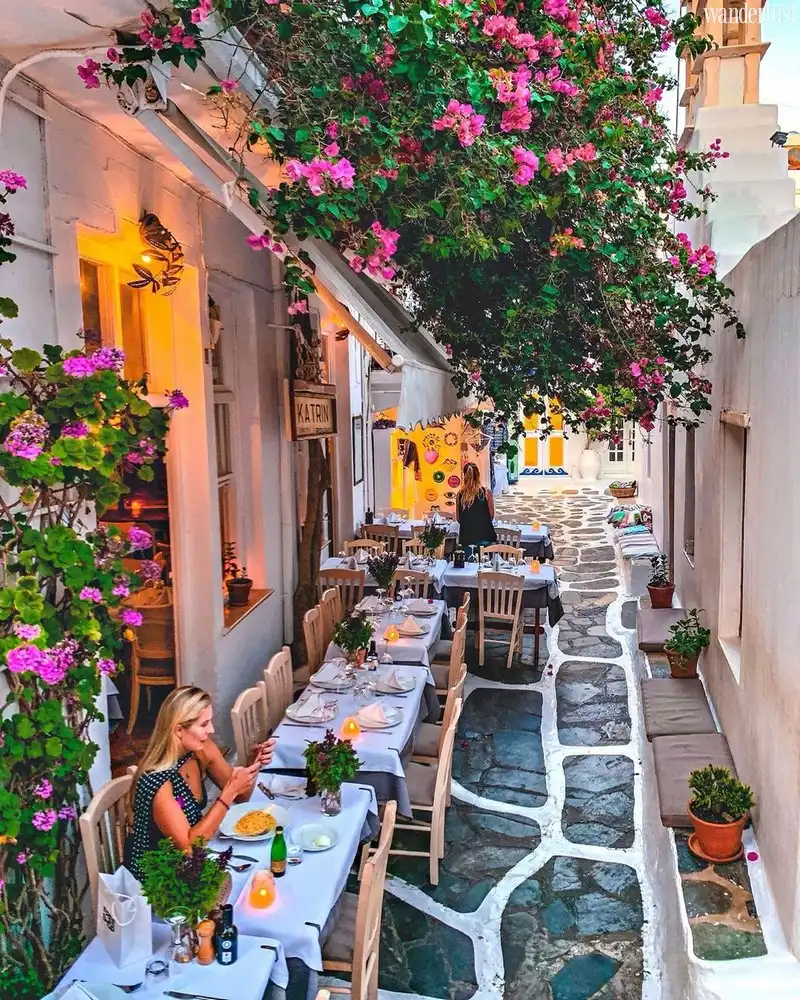 Tạp chí Du lịch Wanderlust Tips | Đặt chân tới Mykonos rực rỡ của Hy Lạp