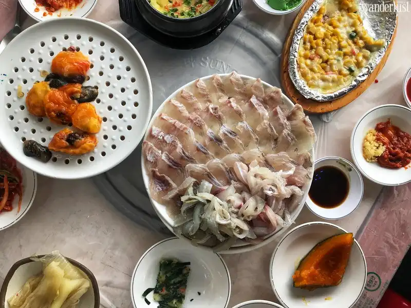Du lịch Busan: Thành phố cảng biển sầm uất tại Hàn Quốc 13 wanderlust tips du lich busan thanh pho cang bien sam uat tai han quoc5
