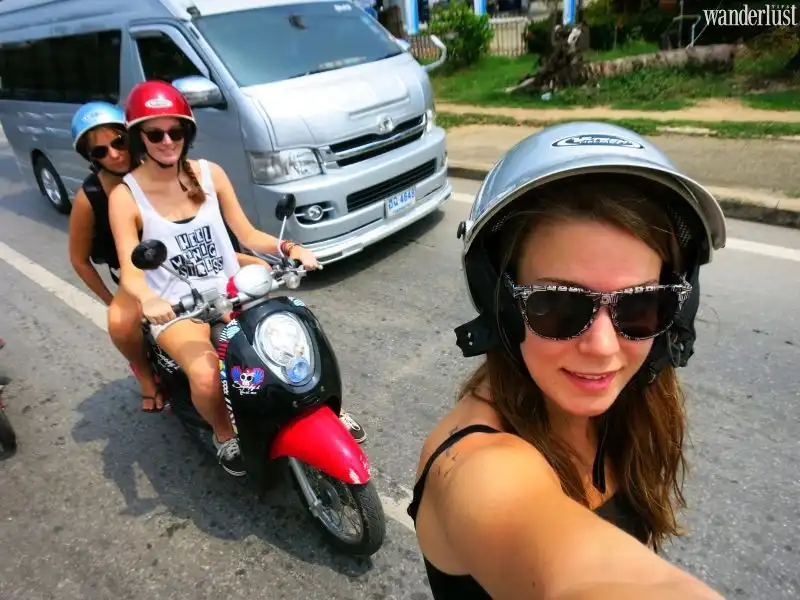 Tạp chí du lịch Wanderlust Tips | Những bí quyết “nằm lòng” khi lái xe máy ở Thái Lan