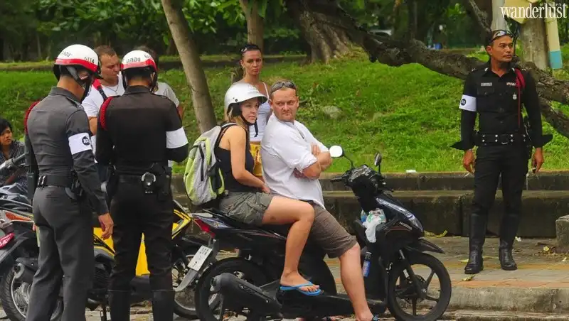 "Nằm lòng” bí quyết lái xe máy tại Thái Lan 7 Tạp chí du lịch Wanderlust Tips | Những bí quyết “nằm lòng” khi lái xe máy ở Thái Lan