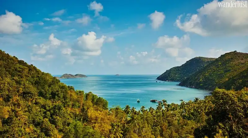 Tạp chí Du lịch Wanderlust Tips | Điểm danh những bãi biển bình yên trong mùa du lịch hè 