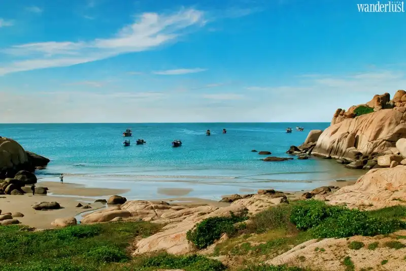 Tạp chí Du lịch Wanderlust Tips | Trốn ánh nắng chói chang tại đảo xa Phú Quý