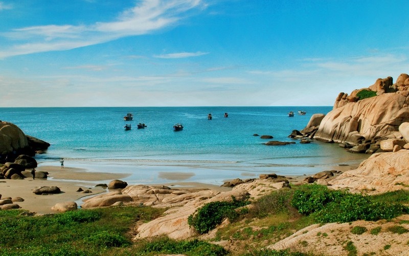 Trốn nắng oi tại đảo xa Phú Quý