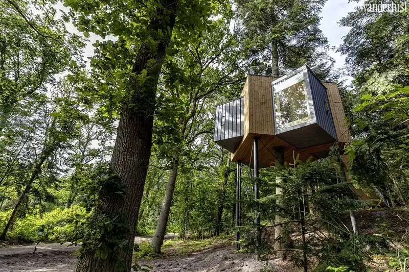 Tạp chí du lịch Wanderlust Tips | Những lâu đài trên cây đẹp mê ly dọc miền châu Âu