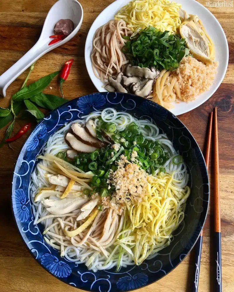 Tạp chí Du lịch Wanderlust Tips | Bún thang: Món ăn thanh nhã đất Hà thành