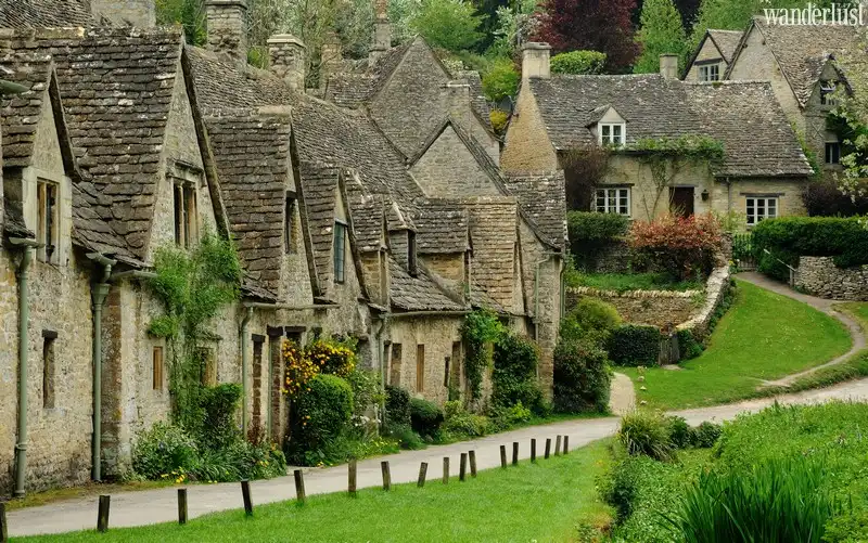 Tạp chí Du lịch Wanderlust Tips | Dạo quanh 5 thị trấn xinh đẹp nhất trên thế giới