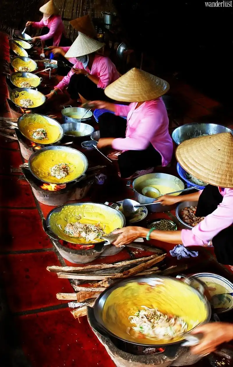 Tạp chí Du lịch Wanderlust Tips | Giòn rụm món bánh xèo Việt Nam