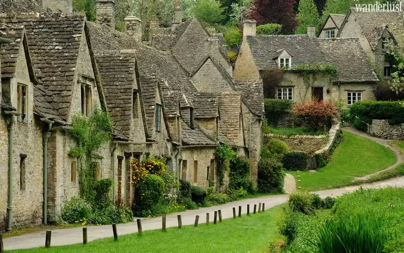 Tạp chí Du lịch Wanderlust Tips | Dạo quanh 5 thị trấn xinh đẹp nhất trên thế giới