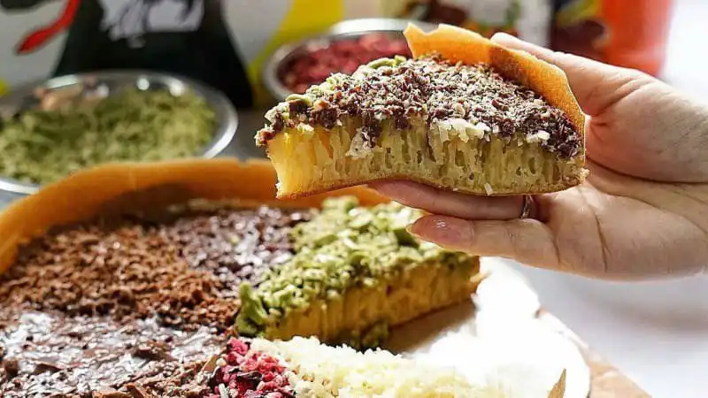 Banh-Martabak-Indonesia-ngot