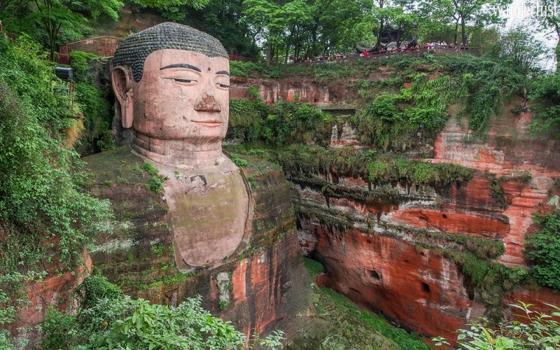 Trung Quốc: Lũ dâng đến chân tượng Lạc Sơn Đại Phật 5 Tạp chí du lịch Wanderlust Tips | Lũ dâng ướt chân tượng Lạc Sơn Đại Phật