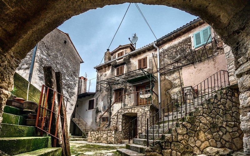Du lịch Rijeka: Nét văn hóa Croatia lâu đời 5 wanderlust tips du lich rijeka thumb