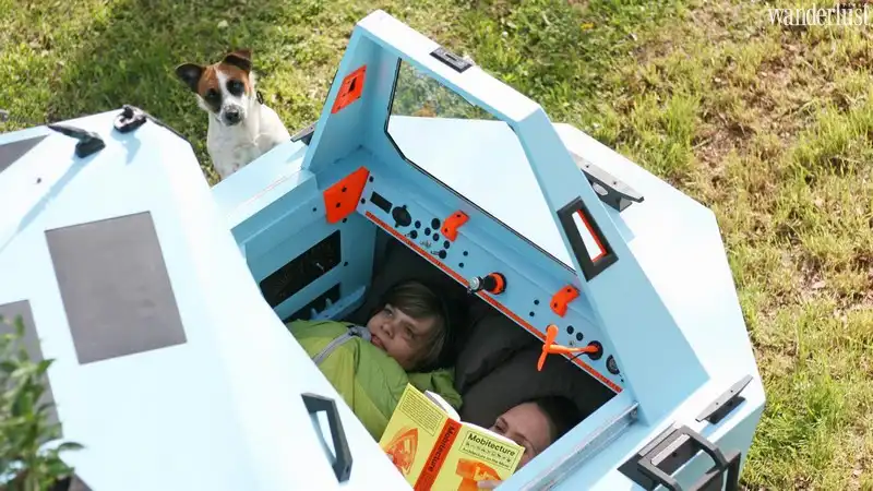 Tạp chí du lịch Wanderlust Tips | Z-Triton: Chiếc tàu xe độc đáo ở Latvia