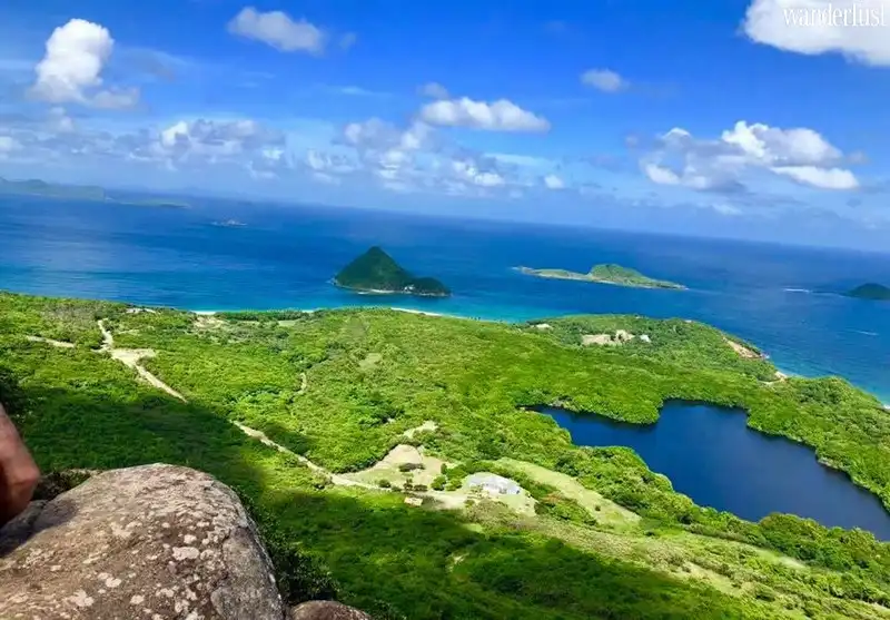 Tạp chí Du lịch Wanderlust Tips | Thiên đường ở Tây Ấn