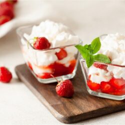 wanderlust tips eton mess mo hon don ngot ngao den tu anh quoc6