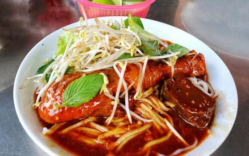 Bánh tầm cay Cà Mau: Chất miền Tây dân dã
