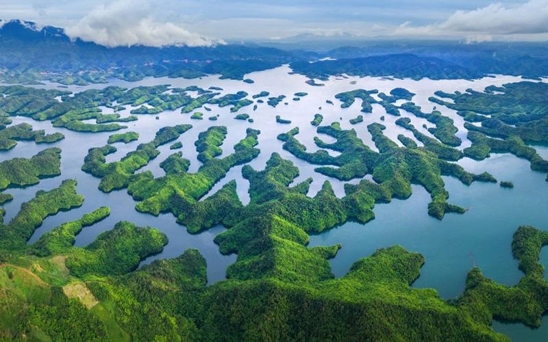 Khám phá hồ Tà Đùng: “Vịnh Hạ Long” giữa đại ngàn Tây Nguyên