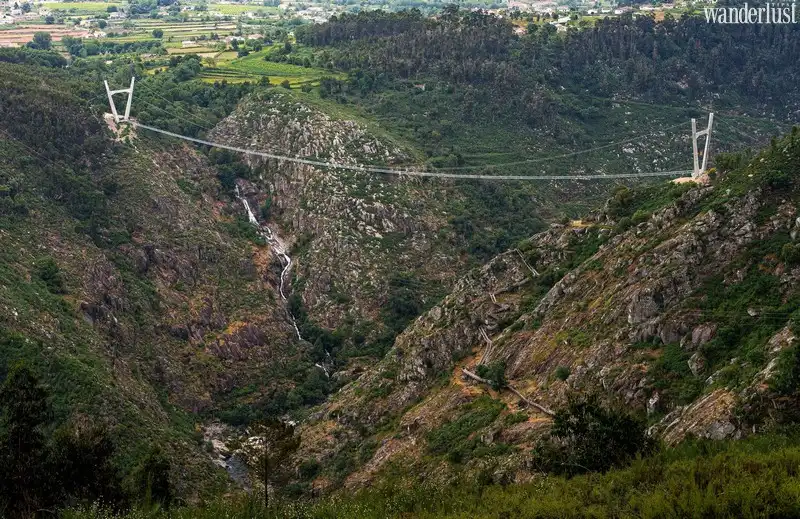 Bồ Đào Nha sắp ra mắt cầu đi bộ dài nhất thế giới 7 Tạp chí du lịch Wanderlust Tips | Bồ Đào Nha sắp ra mắt cầu đi bộ Arouca dài nhất thế giới