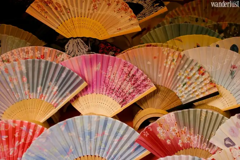 Mách bạn những món quà từ xứ sở hoa anh đào 13 Tạp chí du lịch Wanderlust Tips | ‘Mách nước’ những đồ nên mua khi du lịch Nhật Bản