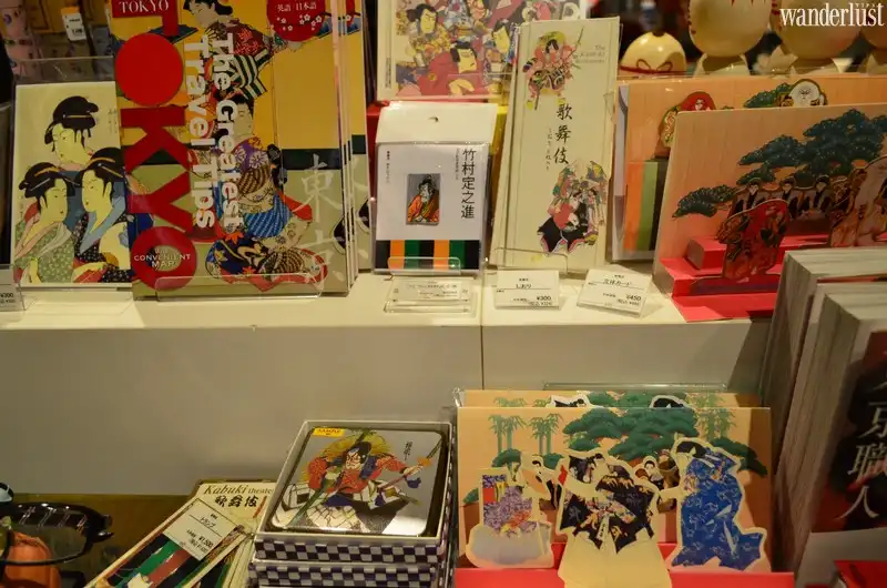 Mách bạn những món quà từ xứ sở hoa anh đào 9 Tạp chí du lịch Wanderlust Tips | ‘Mách nước’ những món quà lưu niệm nên mua khi du lịch Nhật Bản