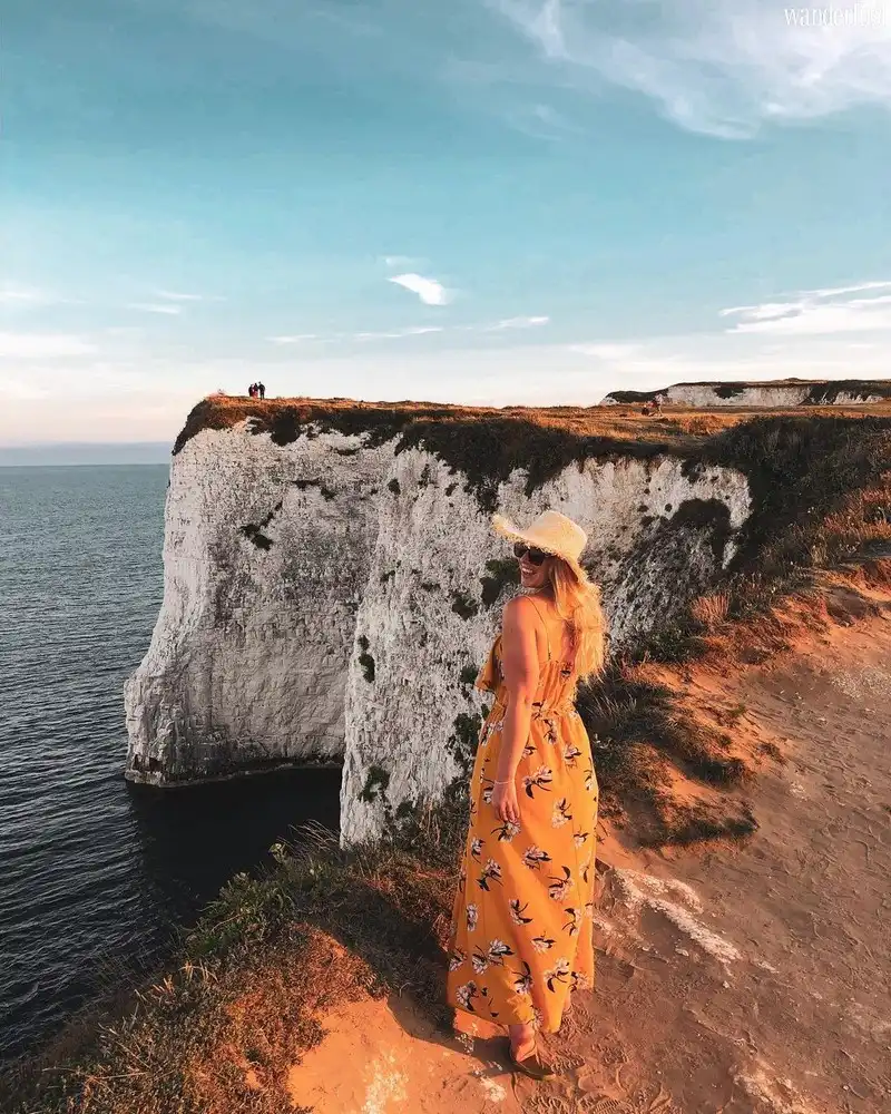 Vẻ đẹp ngoạn mục bên bờ biển Jurassic 9 Tạp chí du lịch Wanderlust Tips | Nét chấm phá hoàn hảo giữa thiên nhiên ngoạn mục