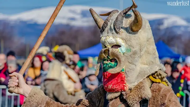 Tạp chí du lịch Wanderlust Tips | Ngày hóa trang ấn tượng của Bulgari