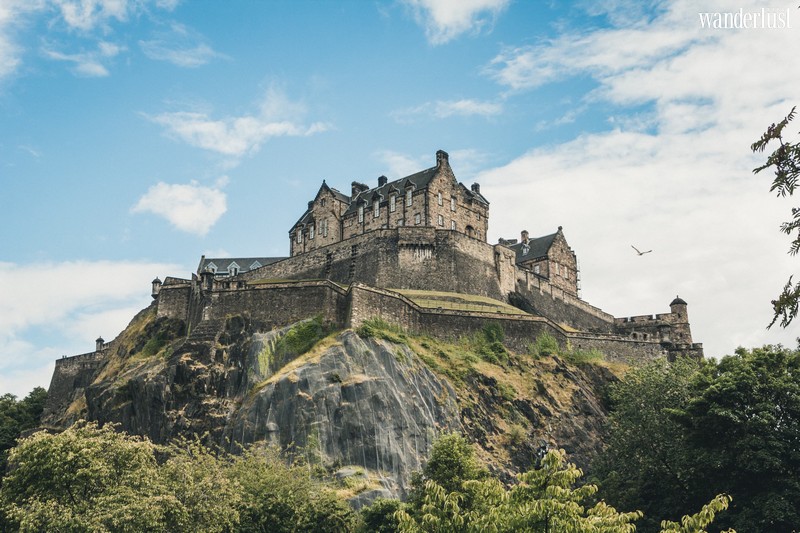 ‘Đột nhập’ 10 tòa lâu đài ma ám bí ẩn khắp thế giới 12 Tạp chí Du lịch Wanderlust Tips | ‘Đột nhập’ những công trình bí ẩn khắp thế giới