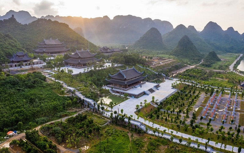 Một ngày đầu xuân tại chùa Tam Chúc