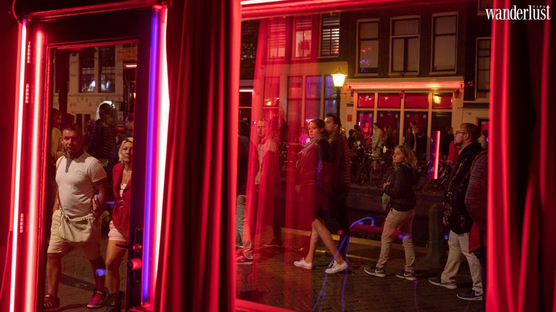 Tạp chí Du lịch Wanderlust Tips | Amsterdam dự định di dời phố đèn đỏ ra khỏi thành phố 