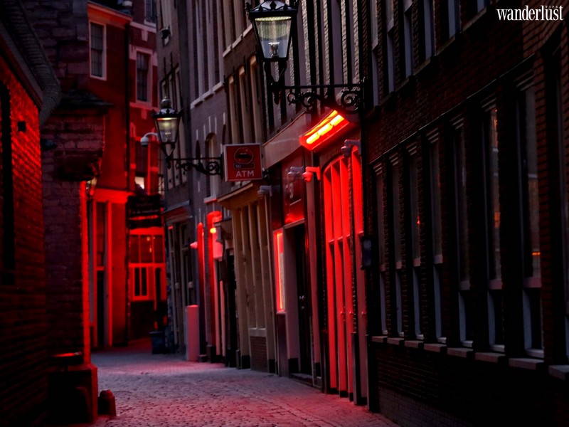 Tạp chí Du lịch Wanderlust Tips | Amsterdam dự định di dời phố đèn đỏ ra khỏi thành phố 