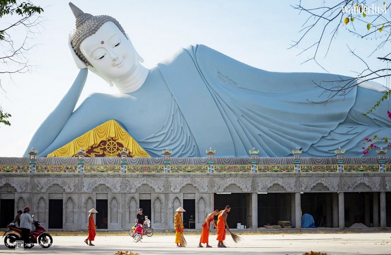 Bình yên tại ngôi chùa Som Rong, Sóc Trăng 13 Tạp chí Du lịch Wanderlust Tips | Tìm bình yên bên tượng Phật nằm khổng lồ