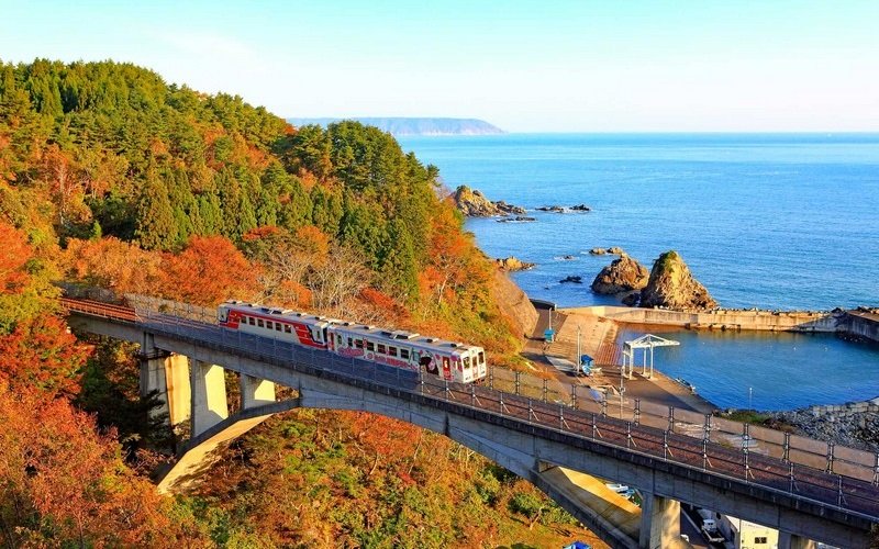 Thưởng ngoạn nước Nhật trên 5 chuyến tàu tuyệt đẹp