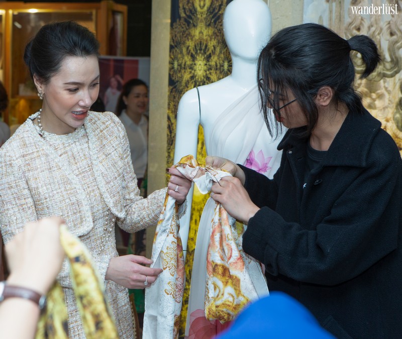 Tạp chí Du lịch Wanderlust Tips | Trải nghiệm không gian tôn vinh lụa Việt Nam