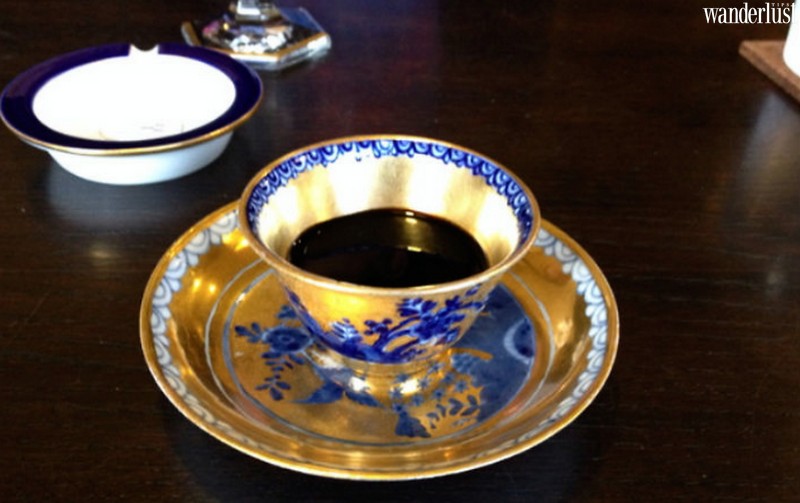 Có gì trong ly cà phê 22 năm tuổi ủ thùng gỗ có giá 919 đô la ở Nhật Bản? 7 Tạp chí Du lịch Wanderlust Tips | Có gì trong ly cà phê có giá 919 đô?