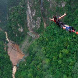 Tạp chí Du lịch Wanderlust Tips | Nhảy Bungee mạo hiểm