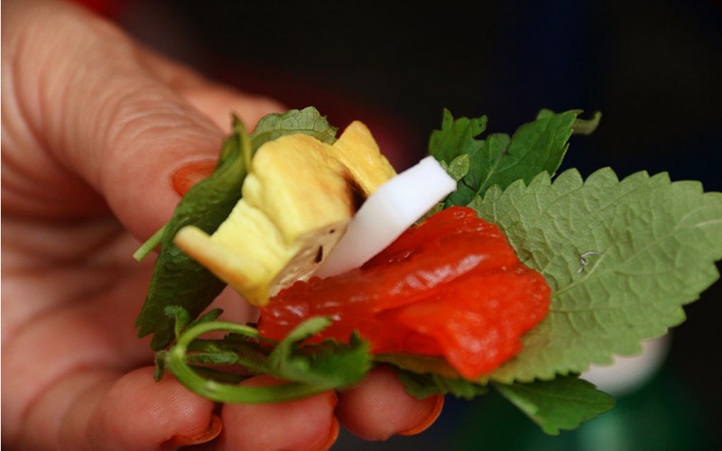 Tạp chí Du lịch Wanderlust Tips | Sứa đỏ món sashimi Việt Nam chỉ mùa hè mới có