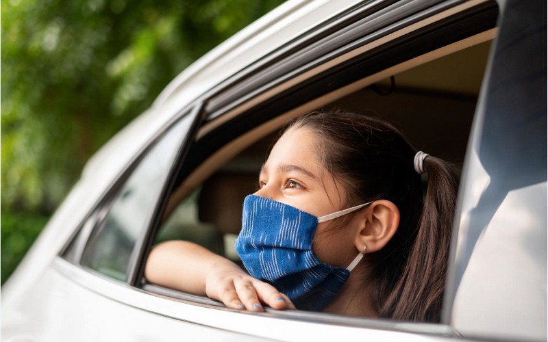 Lưu ý khi di chuyển cùng trẻ em trong mùa dịch