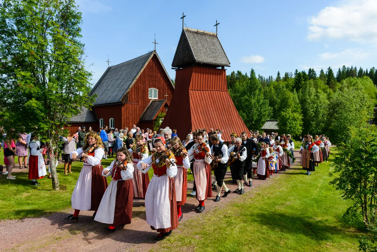 midsommar-le-hoi-truyen-thong