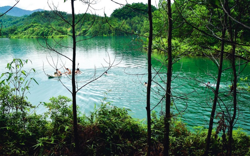 Tạp chí Du lịch Wanderlust Tips | Du lịch Phình Hồ Quảng Ninh