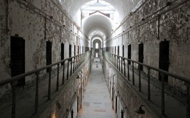 Tạp chí Du lịch Wanderlust Tips | Rùng rợn bên trong nhà tù ma ám đáng sợ nhất nước Mỹ